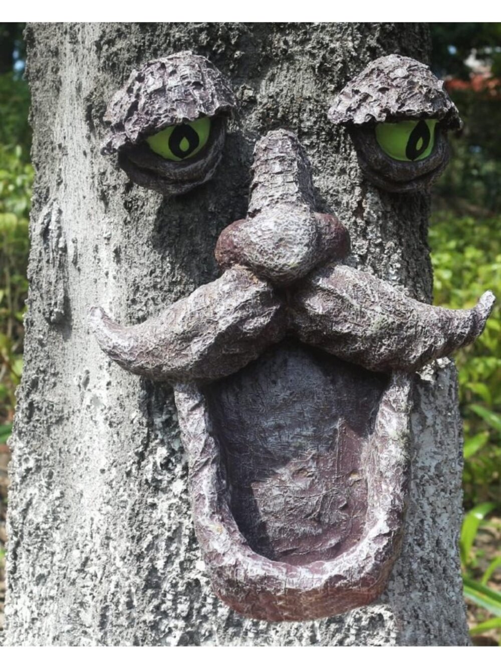 Whimsical Tree Face Decor with Big Eyes - Outdoor Bird Feeder & Garden Art